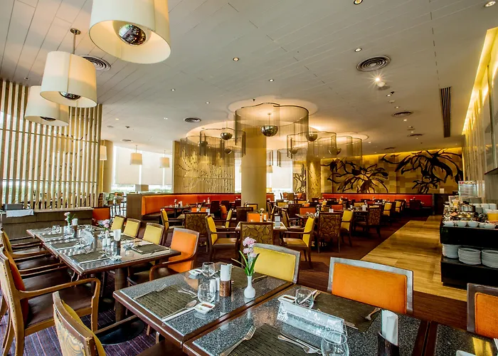 Hotel Century Park