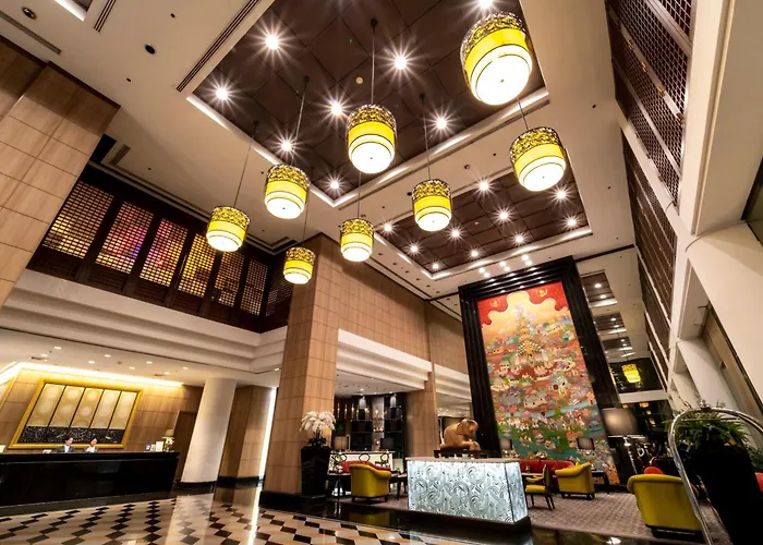 Hotel Century Park 4*