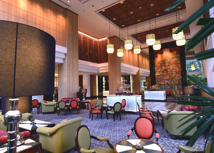 Century Park Hotel 4*