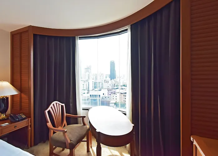 Century Park 4*