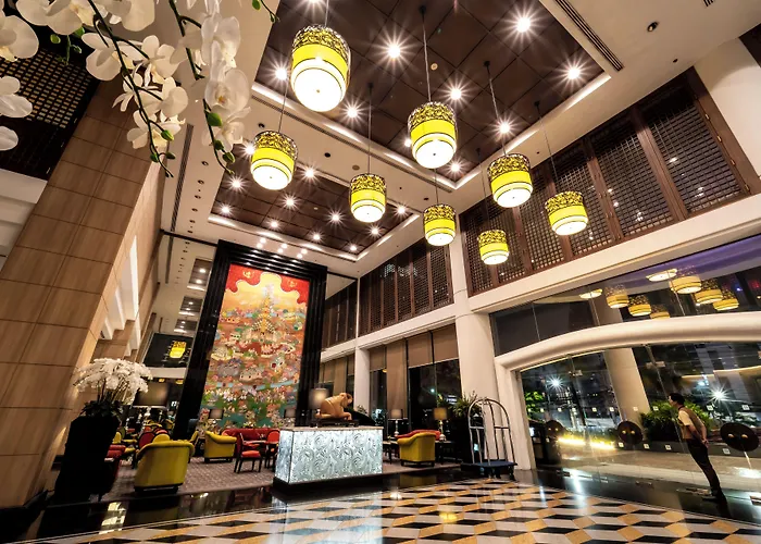 Century Park Hotel 4*