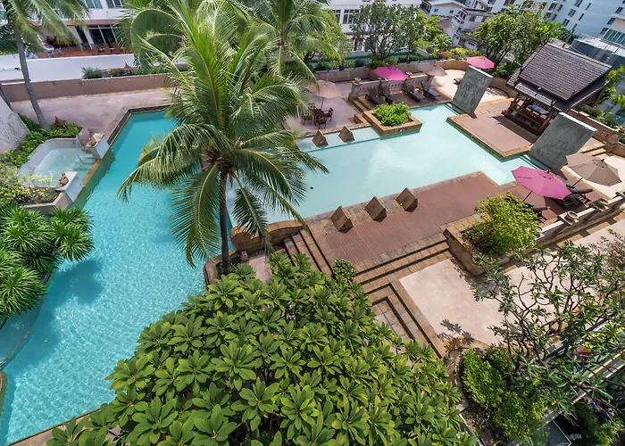 Century Park Hotel 4*