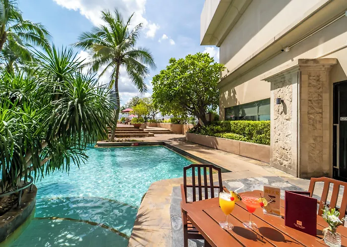 Hotel Century Park 4*