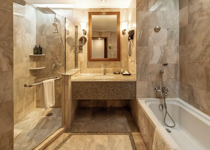 Century Park 4* Bangkok